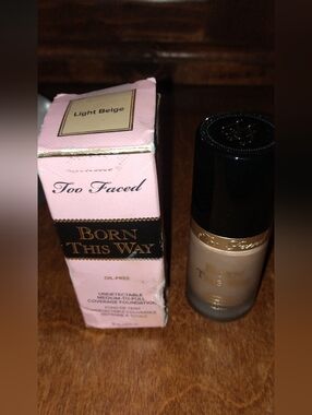 Too Faced Born This Way Light Beige